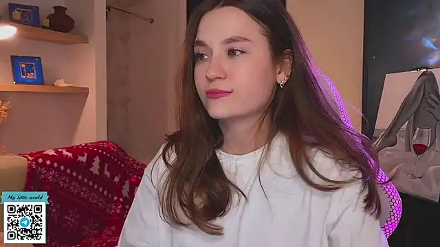 mia here online show from 12/21/25, 11:45