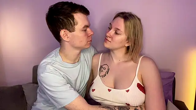 julielourens online show from 02/08/26, 08:34