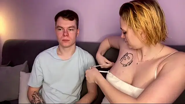 julielourens online show from 09/20/25, 07:24