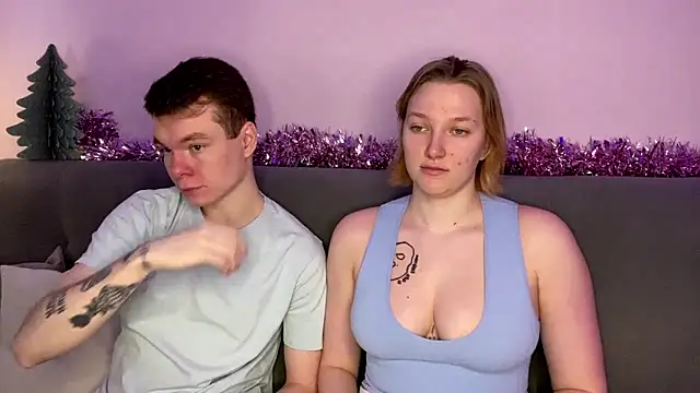 julielourens online show from 12/14/25, 07:58