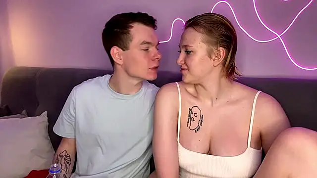 julielourens online show from 10/06/25, 08:15