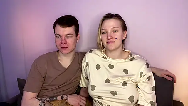 julielourens online show from 02/13/26, 07:41