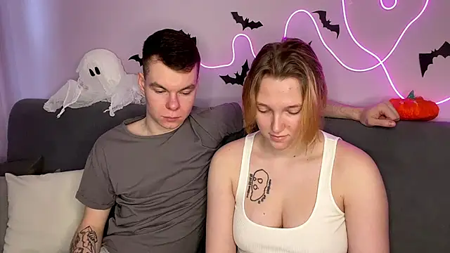 julielourens online show from 11/01/25, 08:41