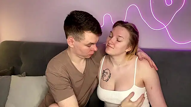 julielourens online show from 11/04/25, 08:07