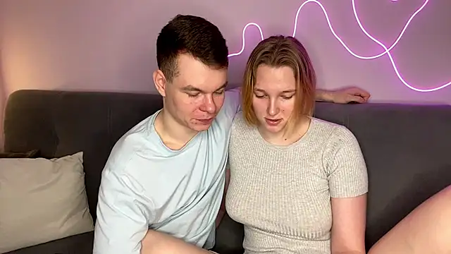 julielourens online show from 11/10/25, 08:41