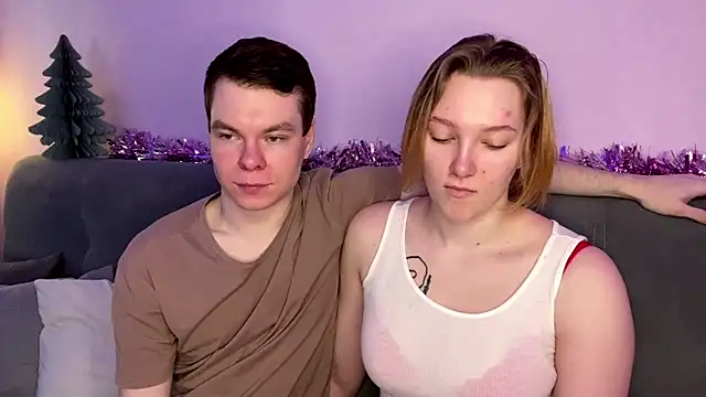 julielourens online show from 12/19/25, 08:06