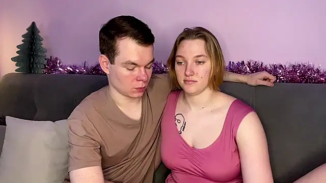 julielourens online show from 12/15/25, 08:09