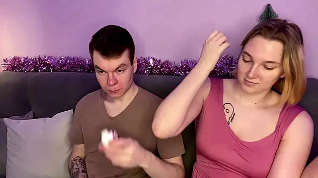 julielourens online show from 12/05/25, 08:02