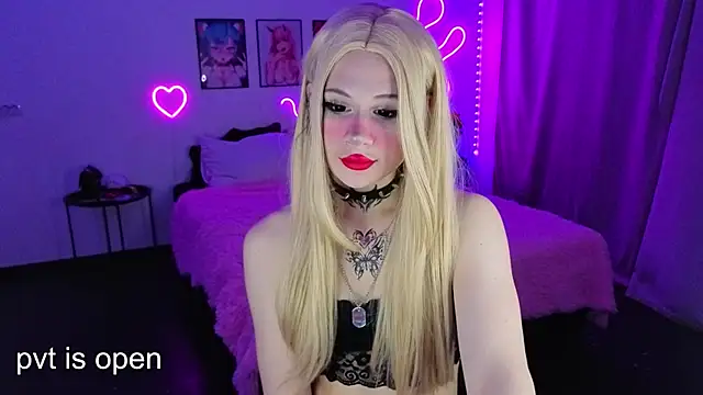 your little eva online show from 10/05/25, 09:49