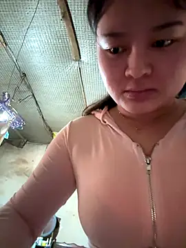 chenyu0308 online show from 11/19/25, 04:45