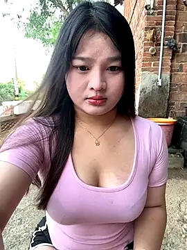 chenyu0308 online show from 09/15/25, 11:49