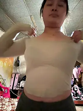 chenyu0308 online show from 10/22/25, 02:33