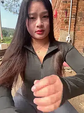 chenyu0308 online show from 11/23/25, 04:44