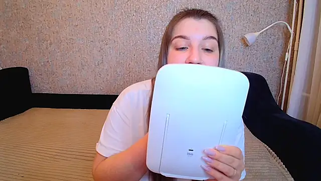 CherryZlata online show from 12/18/25, 10:52