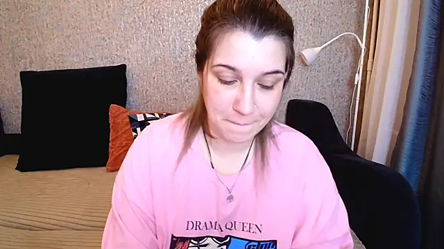 CherryZlata online show from 12/19/25, 06:43