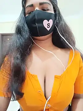 Snapshot of Nodi- chatting on 06/26/26, 02:28 Nodi- online show from 06/26/26, 02:28