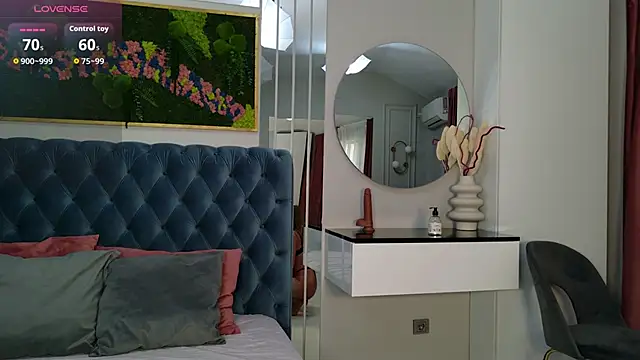 SiennaPierce online show from 04/15/26, 11:27