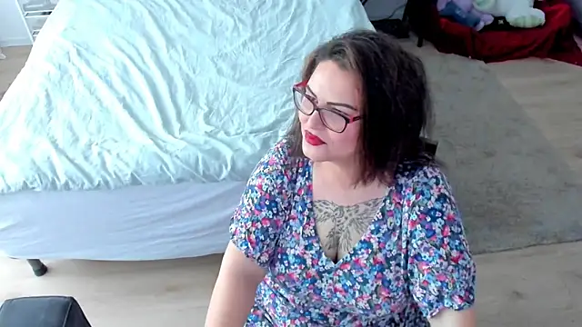 Squirt Kimm online show from 11/13/25, 10:08