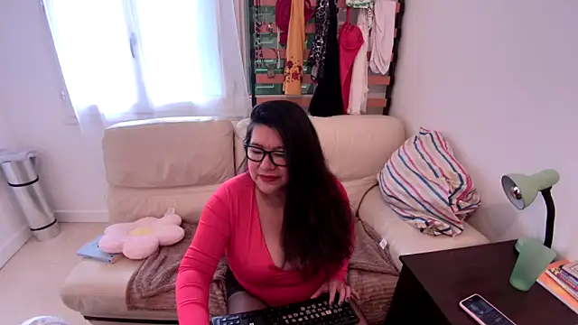 salome2025 online show from 03/28/26, 01:23