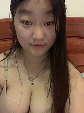 xialuo25 online show from 02/12/26, 04:34