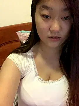 xialuo25 online show from 11/02/25, 12:37