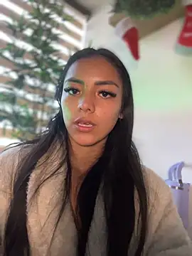 im-isabella online show from 12/04/25, 10:09