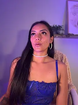 im-isabella online show from 04/15/26, 07:58