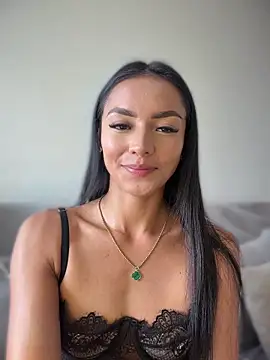 Snapshot of im-isabella chatting on 07/19/26, 05:10 im-isabella online show from 07/19/26, 05:10