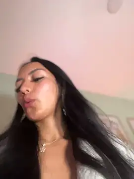 im-isabella online show from 04/30/26, 04:58