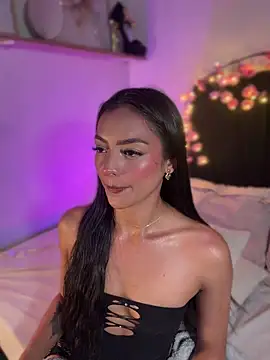 Snapshot of im-isabella chatting on 06/11/26, 12:32 im-isabella online show from 06/11/26, 12:32