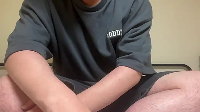 Yuta20002 online show from 12/15/25, 09:04