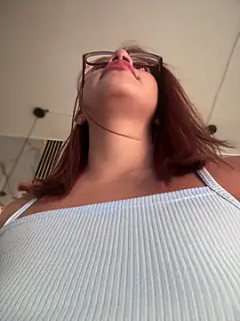 sara calderon online show from 02/26/26, 01:33