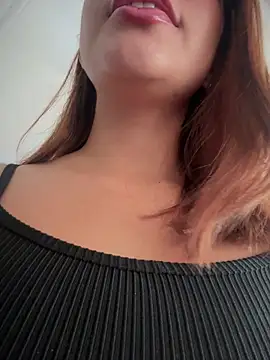 sara calderon online show from 03/31/26, 01:35