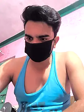 Snapshot of Riyansh_mehta chatting on 01/13/26, 05:39 Riyansh mehta online show from 01/13/26, 05:39