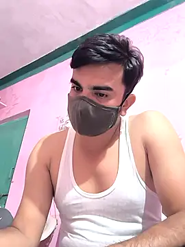 Snapshot of Riyansh_mehta chatting on 02/17/26, 04:15 Riyansh mehta online show from 02/17/26, 04:15