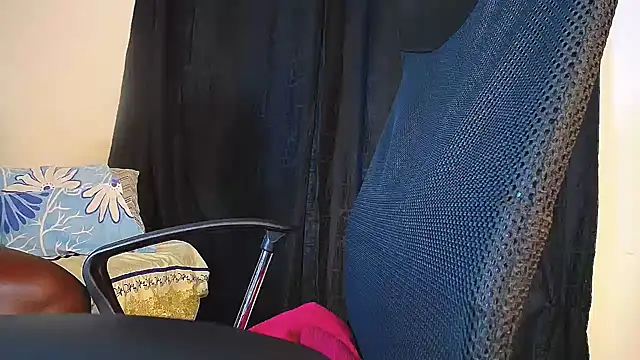 Snapshot of Joan_silva chatting on 12/01/25, 02:12 Joan silva online show from 12/01/25, 02:12