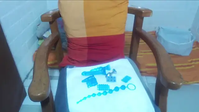 rose-crystal online show from 02/05/26, 09:21