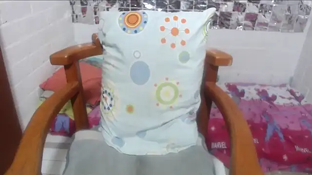 rose-crystal online show from 12/16/25, 01:04