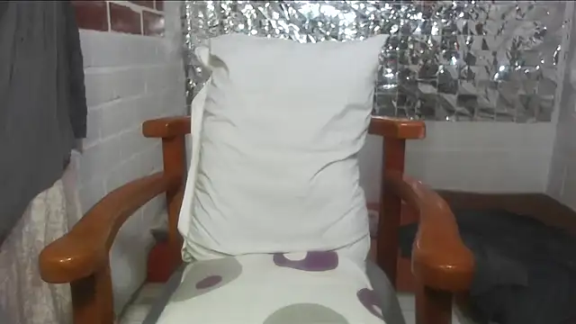 rose-crystal online show from 10/04/25, 11:39