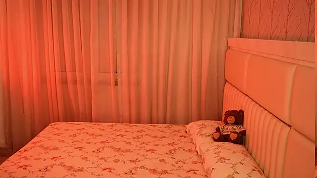 LiaGotti online show from 04/12/26, 07:17