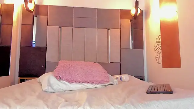 Snapshot of FreyrStone chatting on 01/10/26, 03:35 FreyrStone online show from 01/10/26, 03:35