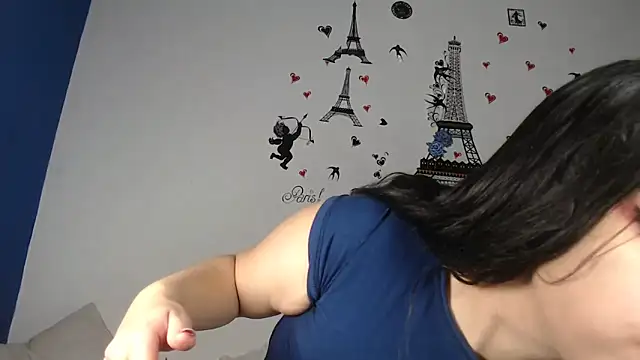 Snapshot of IVONNE_SEX chatting on 10/12/25, 07:48 IVONNE SEX online show from 10/12/25, 07:48
