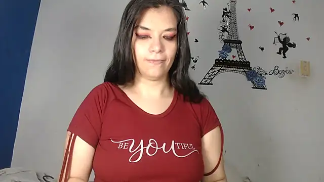 Snapshot of IVONNE_SEX chatting on 10/14/25, 07:36 IVONNE SEX online show from 10/14/25, 07:36