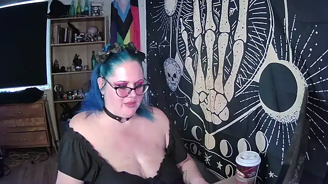 Snapshot of Kinky_Witch chatting on 09/26/25, 03:41 Kinky Witch online show from 09/26/25, 03:41