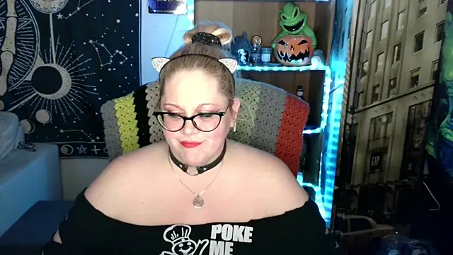 Snapshot of Kinky_Witch chatting on 05/01/26, 01:32 Kinky Witch online show from 05/01/26, 01:32