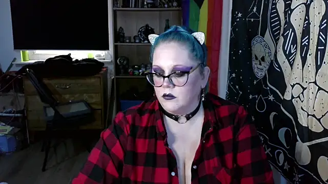 Snapshot of Kinky_Witch chatting on 10/12/25, 07:59 Kinky Witch online show from 10/12/25, 07:59