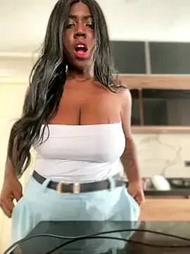 Alexia 24 online show from 11/04/25, 07:50