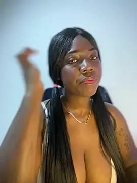 Alexia 24 online show from 11/26/25, 03:17