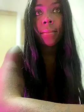 Alexia 24 online show from 12/05/25, 03:49