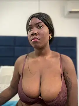 Alexia 24 online show from 12/21/25, 07:48